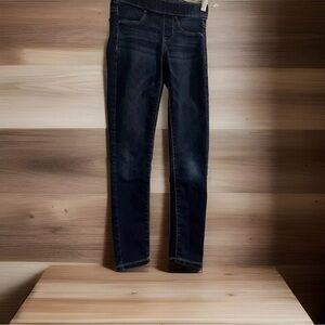 SO Jeans Girls Size 8 Jegging Mid Rise Blue Wash Pull On Jean Soft Stretch Pants